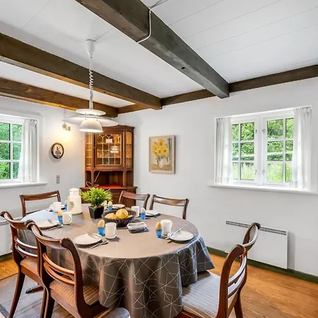 Thoren - 2km From The Sea By Interhome